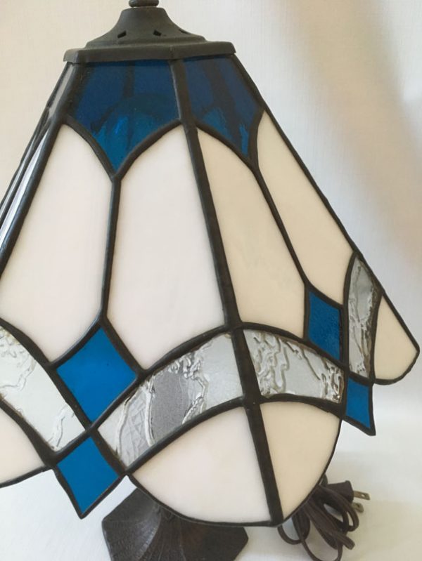 Lampe vitrail style Tiffany